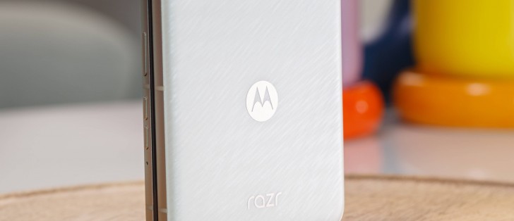 موتورولا تطرح تحديث أندرويد 16 لهواتفها القابلة للطي في الولايات المتحدة