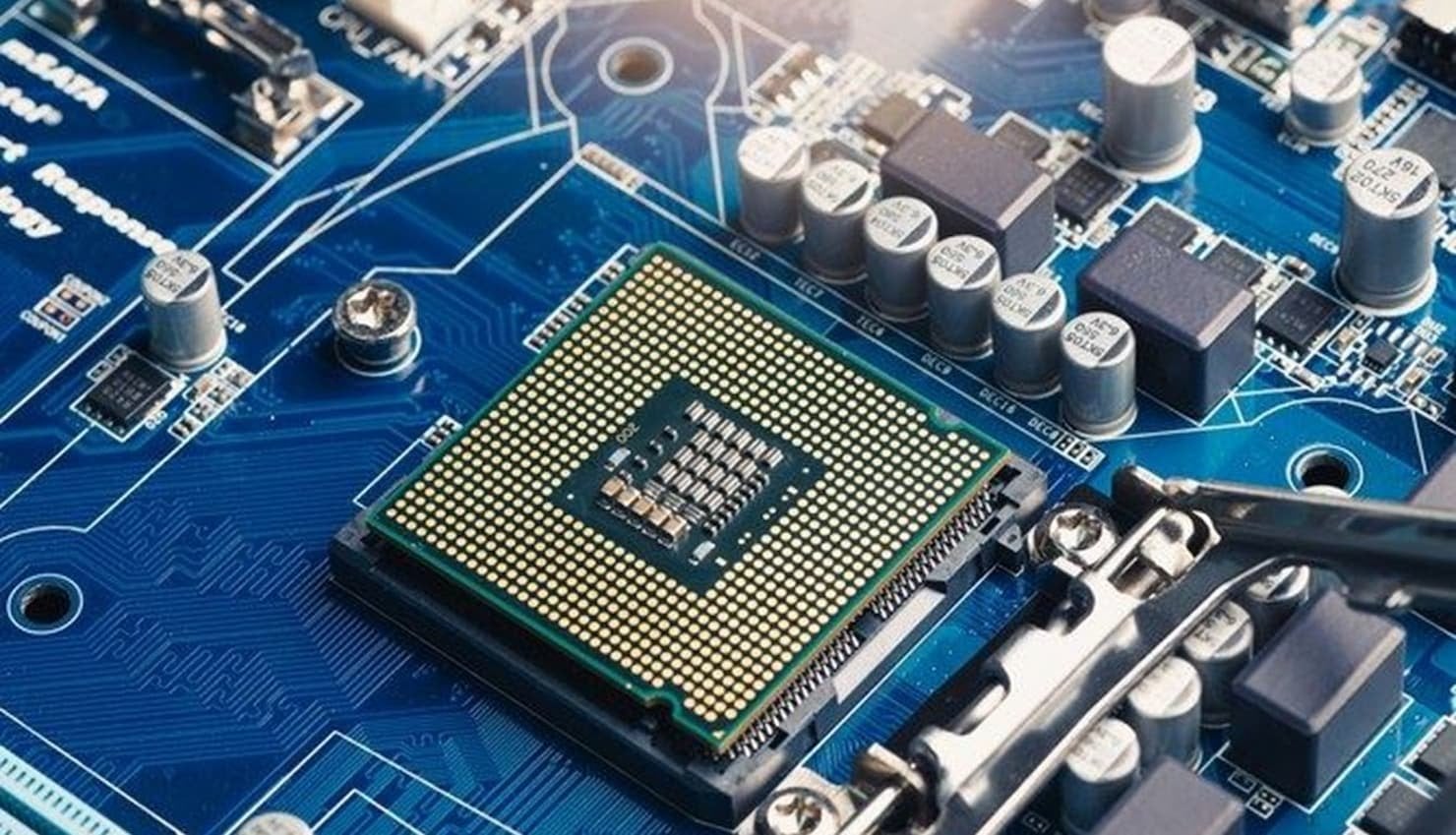 صراع تصنيع الرقائق: منافسة قوية بين ديب سيك الصينية والشركات الأمريكية 2026