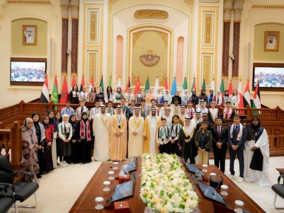 حلقة نقاش حول الأمن السيبراني للأطفال في البرلمان العربي بالشارقة