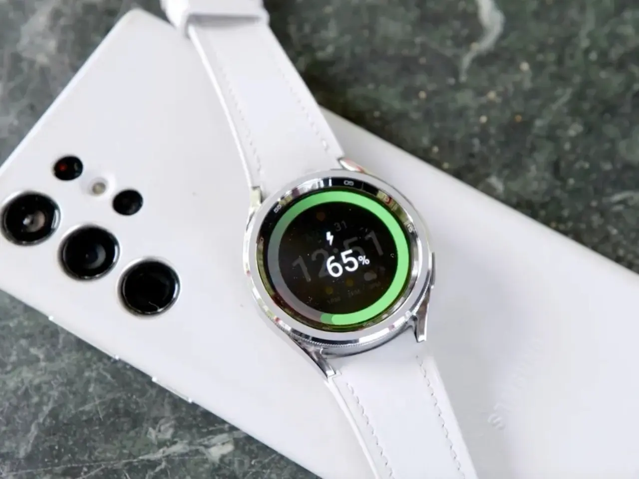 تحديث يناير 2026 يجلب تحسينات One UI 8 إلى Galaxy Watch 6