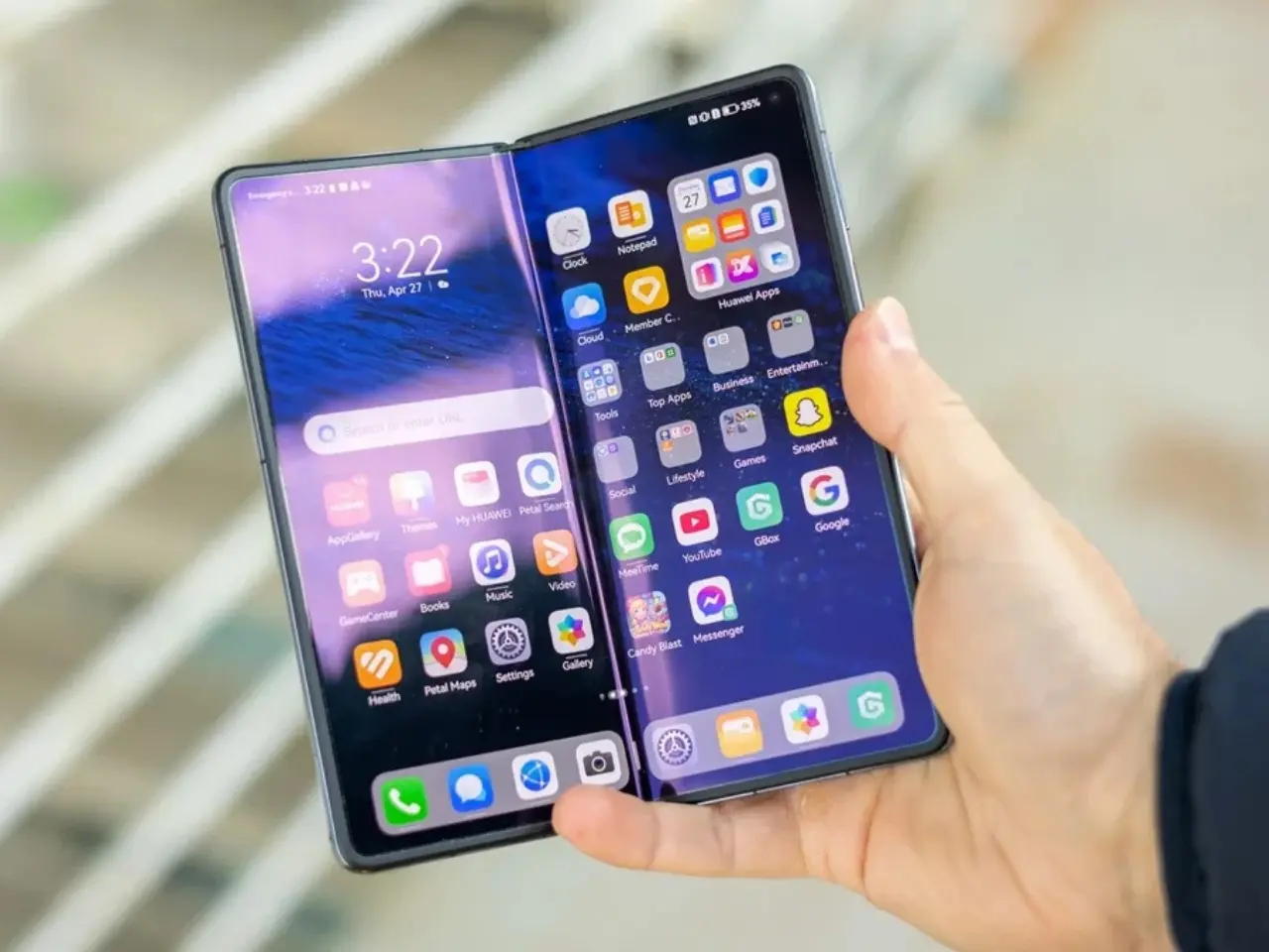 هواوي تعلن عن تطوير هاتف بشاشة عريضة مع طراز Pura X2