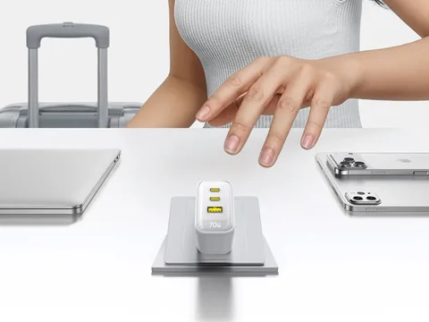 بيسوس تكشف عن شاحن مدمج بقدرة 70 واط مع ثلاثة منافذ جديدة