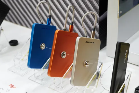 بنك الطاقة Pocket 5 من نايت كور: مميزات مغناطيسية وكابل مدمج لتعزيز تجربتك التقنية