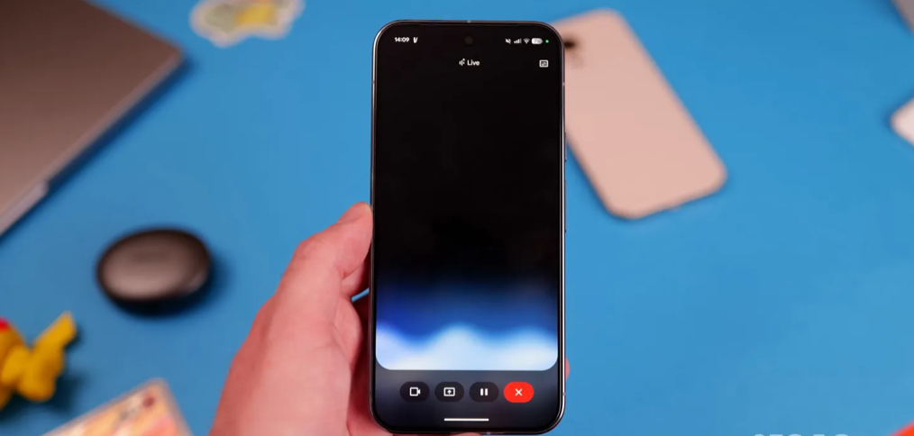 إطلاق تصميم Floating Pill جديد لواجهة Gemini Live باسم أكثر عصرية