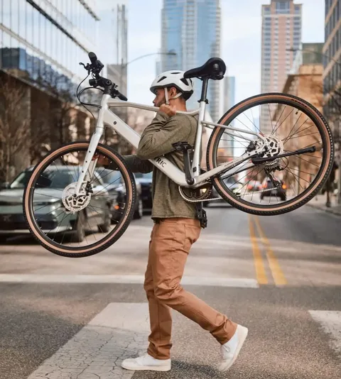 دراجة Tempo الكهربائية من فيلوتريك: وزن خفيف وابتكارات تقنية متقدمة لعام 2026