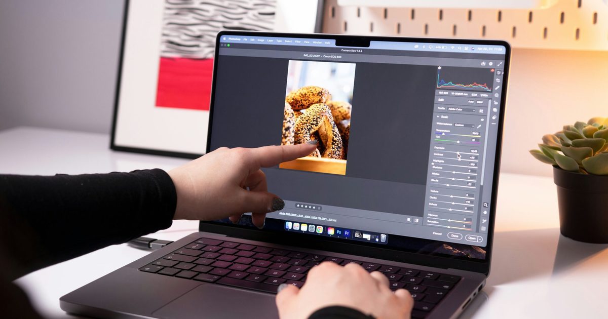 تقنية الذكاء الاصطناعي لتحرير الصور: الحفاظ على الخصوصية في 2026