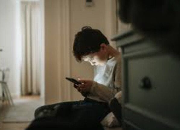 النمسا تصادق على مشروع قانون يحظر استخدام الأطفال دون 14 عامًا لوسائل التواصل الاجتماعي