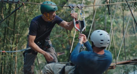 هونر تكشف النقاب عن روبوت فون وMagic V6 والروبوت البشري في MWC 2026