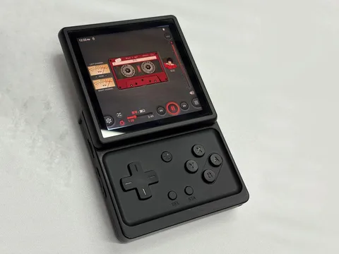 الهيكل المعدني لجهاز RG Rotate المحمول من انبرنيك يتكشف قبل إطلاقه